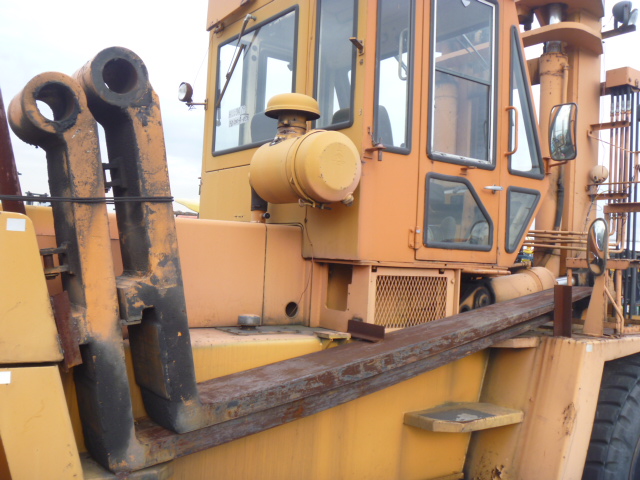 Xe nâng hàng 20 tấn Komatsu FD200-4 1984